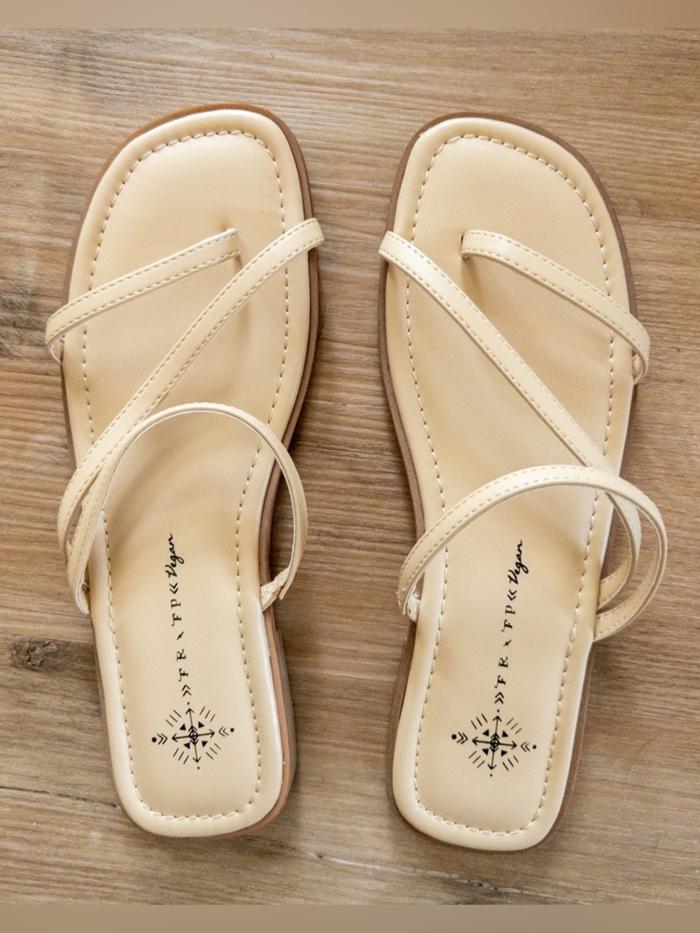 NWT NIB Free People Carina Vegan Leather Sandals Sandbar Size 8